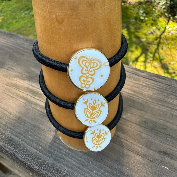 Corelle Butterfly Gold upcycled broken China hairbands - Picture 1 of 3